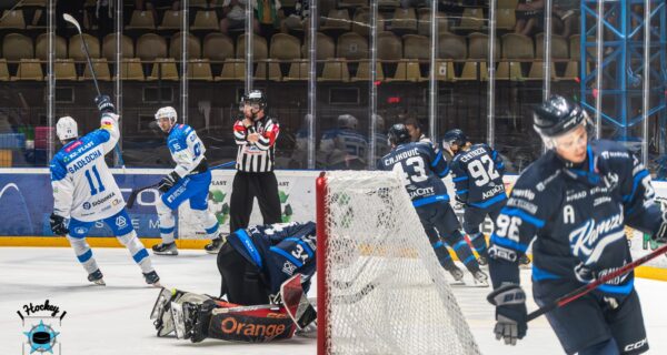 Re-Plast Unia Oświęcim Triumfuje na Otwarcie Turnieju