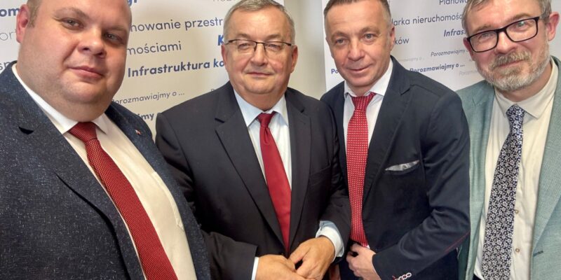 Powstaje obwodnica Oświęcimia i co dalej? Gość specjalny b. minister Andrzej Adamczyk