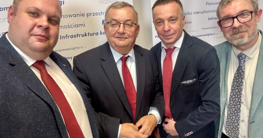 Powstaje obwodnica Oświęcimia i co dalej? Gość specjalny b. minister Andrzej Adamczyk