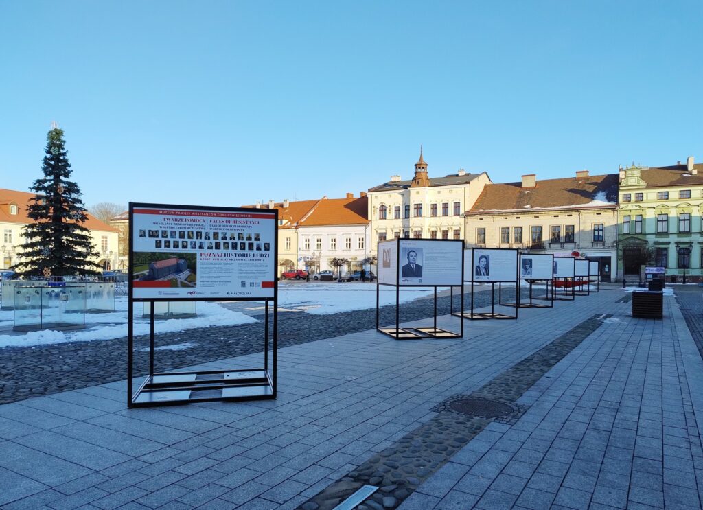 Wystawa „Twarze pomocy” upamiętnia bohaterów pomagających więźniom KL Auschwitz-Birkenau